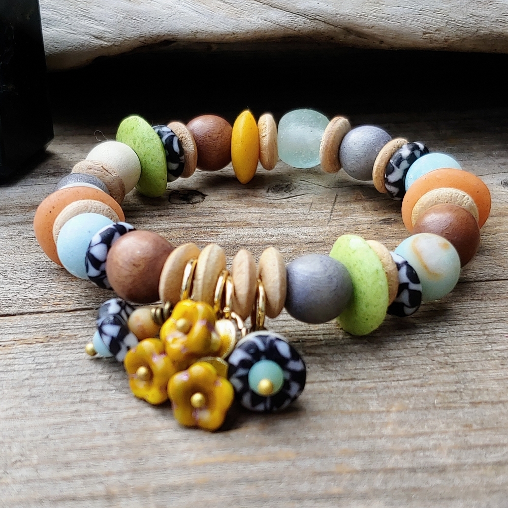 SALE!! "Floral my World" Essential Oil Diffuser Bracelet Issabeau Jewelry